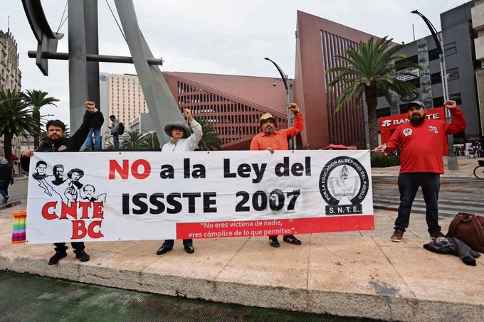 CNTE pide a Claudia Sheinbaum cancelar dialogo de manera formal, no en conferencia matutina.