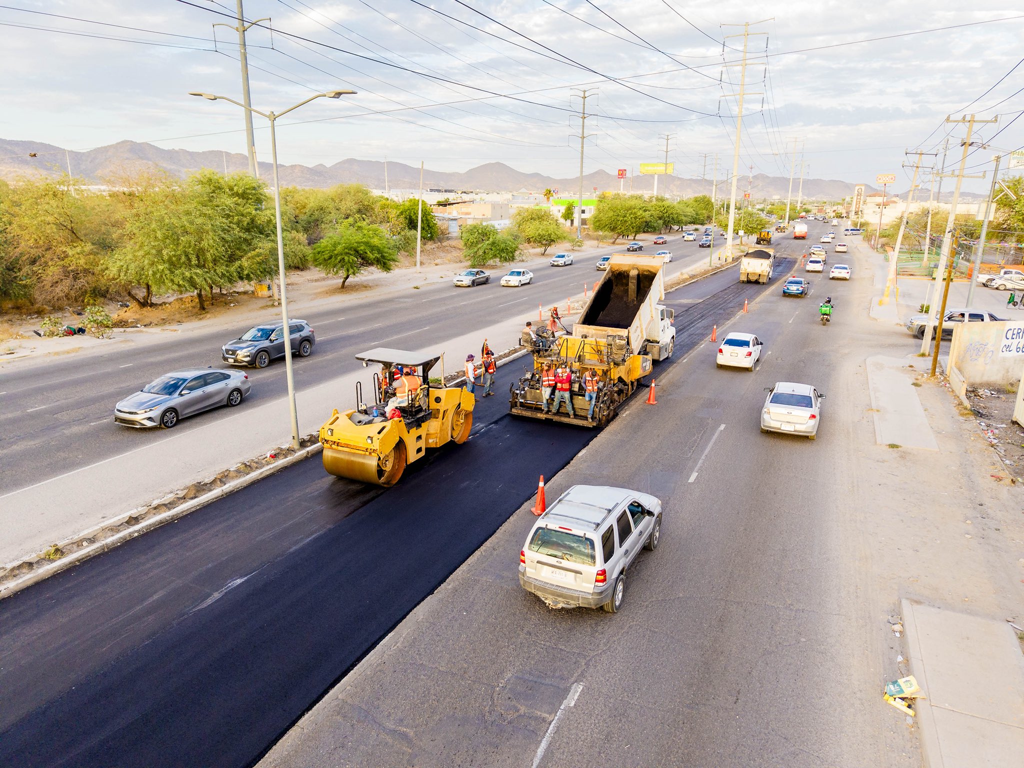 Casi listo el recarpeteo en el Progreso; Toño Astiazarán supervisa la obra