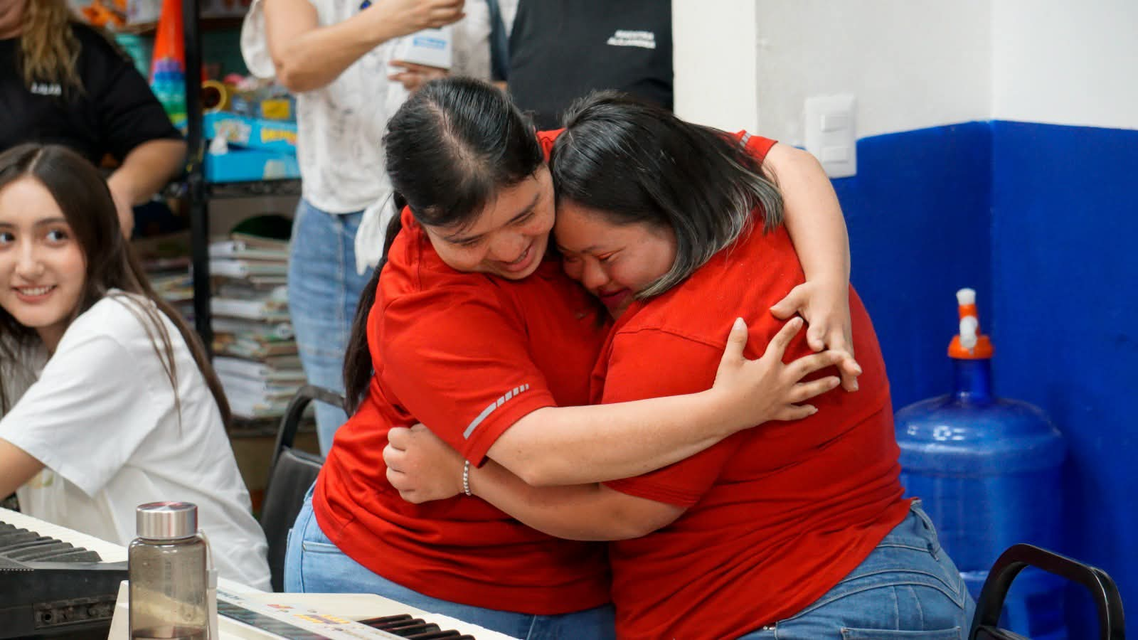 Centro Juvenil Sonríe recibe a autoridades de Hermosillo en jornada de musicoterapia e inclusión