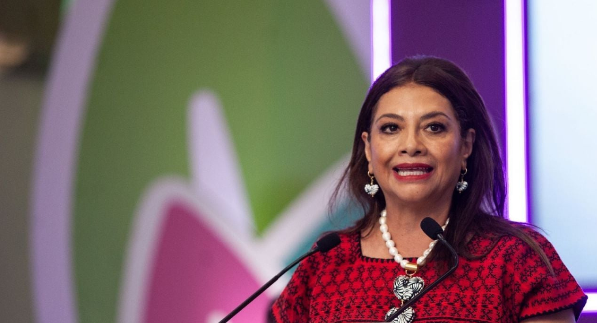 Clara Brugada desmiente plan para repintar la CDMX y acusa campaña de desinformación