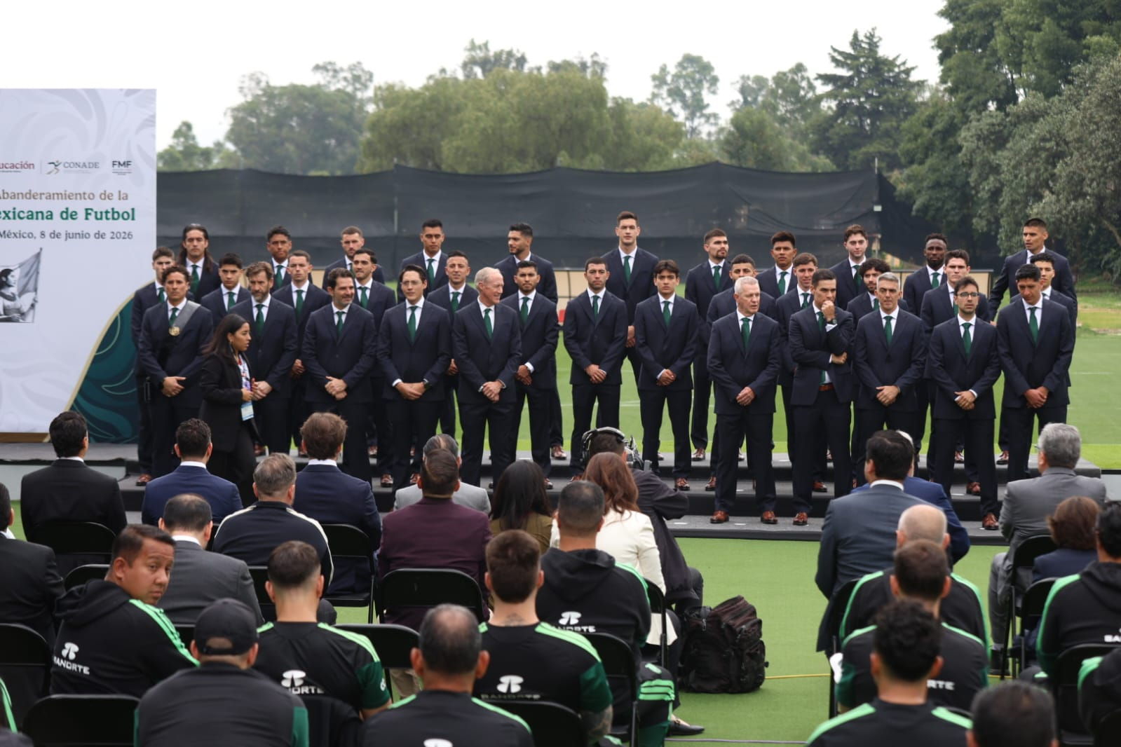 Claudia Sheinbaum abandera a la Selección Mexicana de Futbol rumbo al Mundial 2026