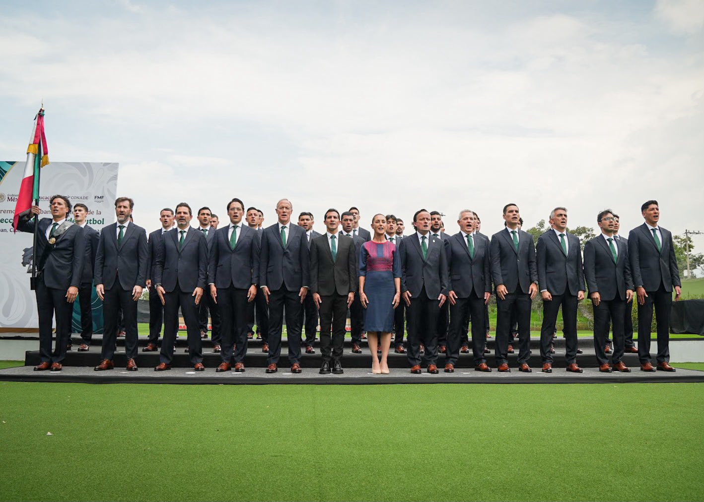 Claudia Sheinbaum abandera a la Selección Mexicana de Futbol rumbo al Mundial 2026