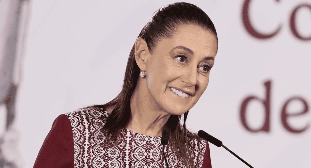 Claudia Sheinbaum felicita a Katia Itzel por su designación de árbitra en el Mundial 2026