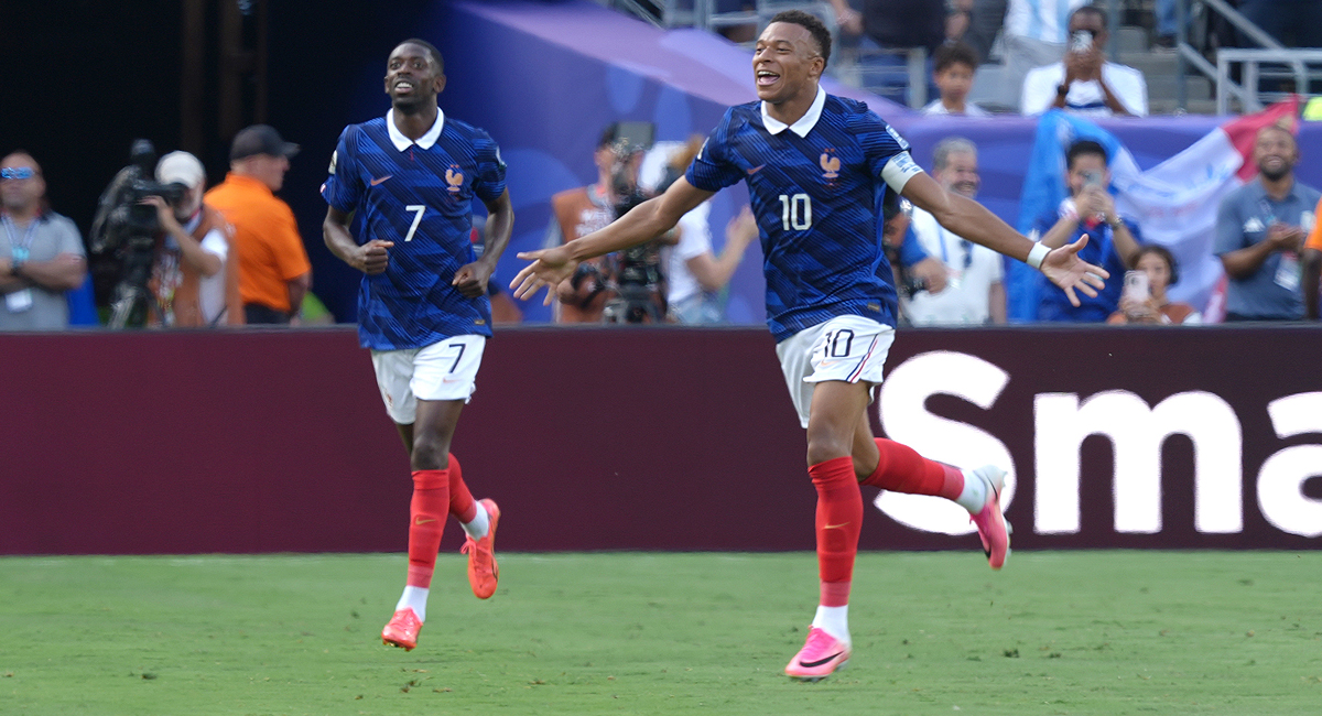 Con un doblete de Mbappé, Francia aplastó a Suecia para clasificar a los octavos en la Copa del Mundo 2026