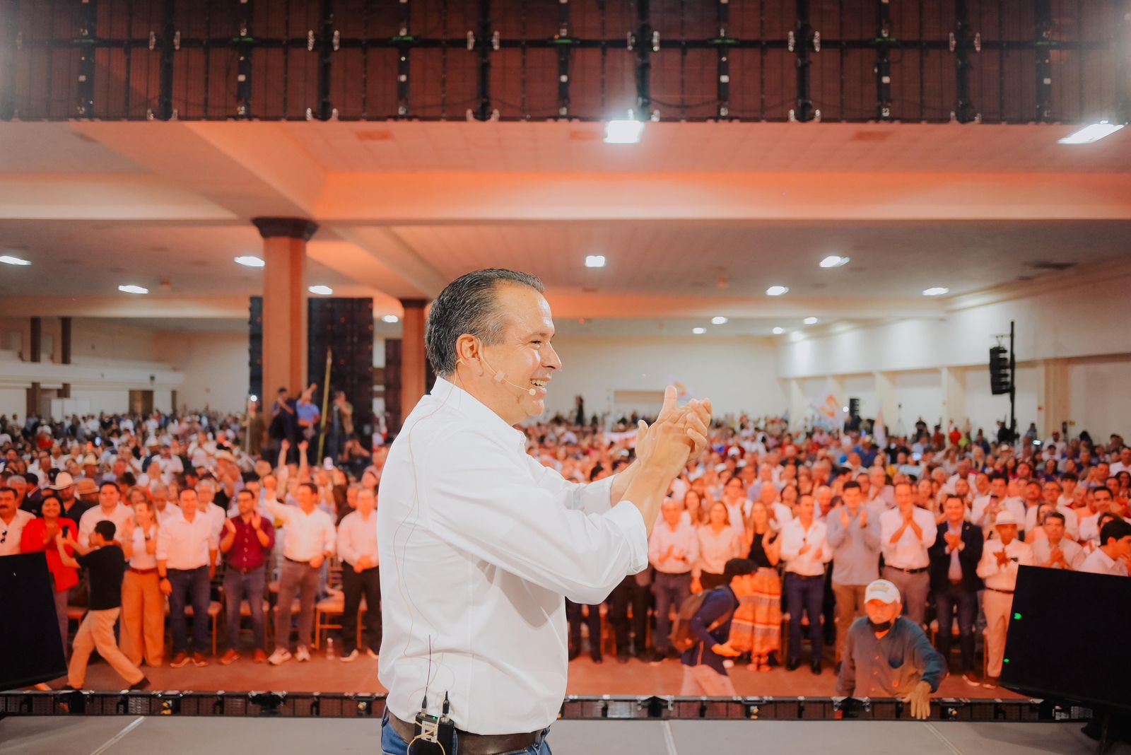 Confirma a hermosillenses alcalde Toño Astiazarán que él por Sonora sí va