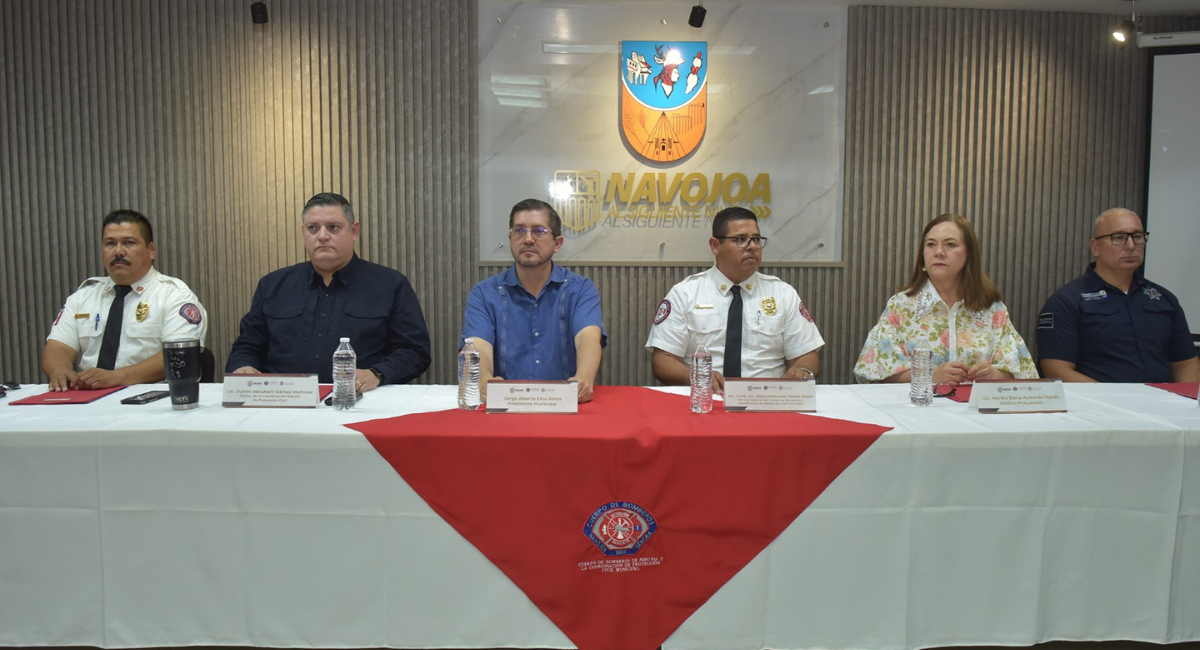 Crece fuerza de rescate en Navojoa con la graduación de 17 nuevos bomberos