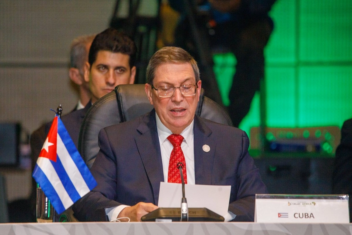Cuba cuestiona ayuda de EU y exige fin del bloqueo económico a la isla