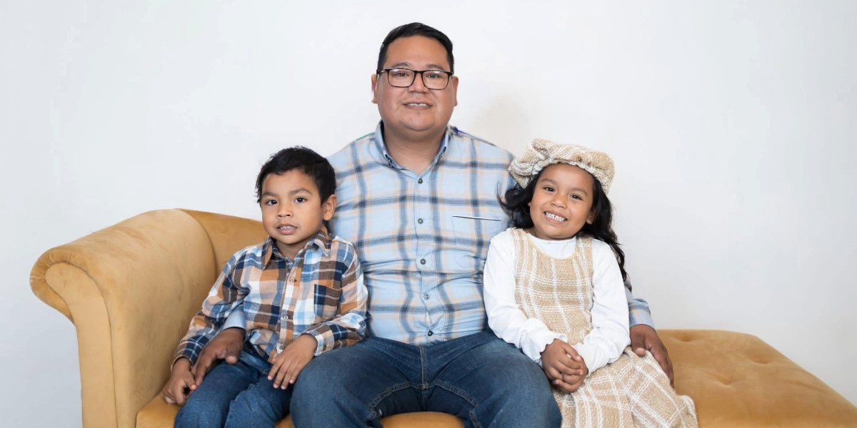 Navojoa: Juan Daniel Moroyoqui vive el reto de ser padre, pero por partida doble