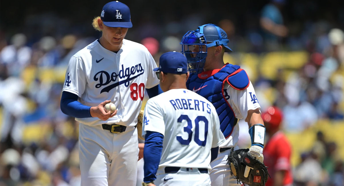 Sheehan es retirado del juego por el manager Dave Roberts, después de su desastrosa salida