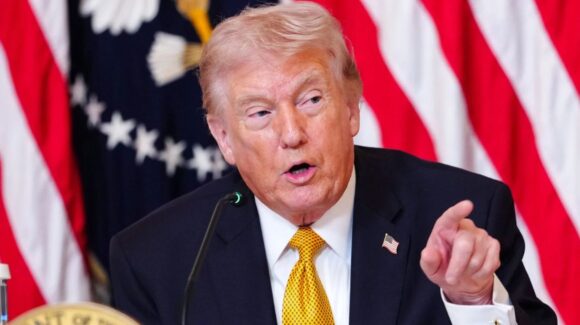 Donald Trump AFIRMA haber detenido una operación israelí en Beirut