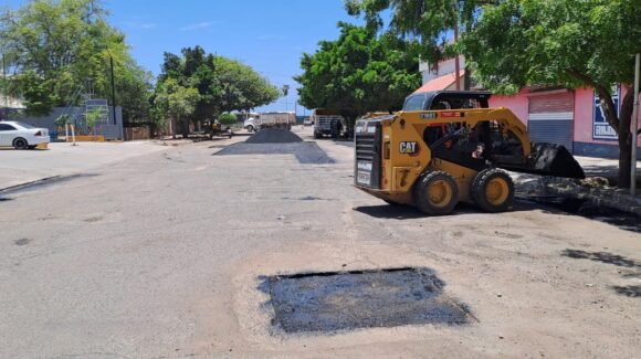 Empalme acelera programa de bacheo y recarpeteo en calles y avenidas de la ciudad