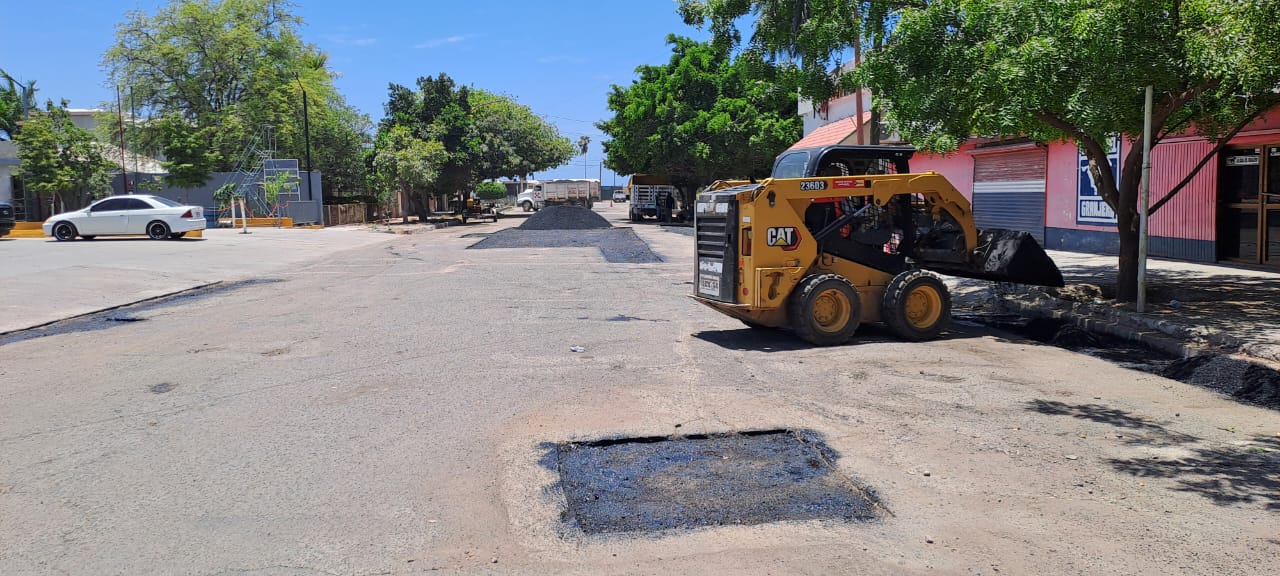 Empalme acelera programa de bacheo y recarpeteo en calles y avenidas de la ciudad