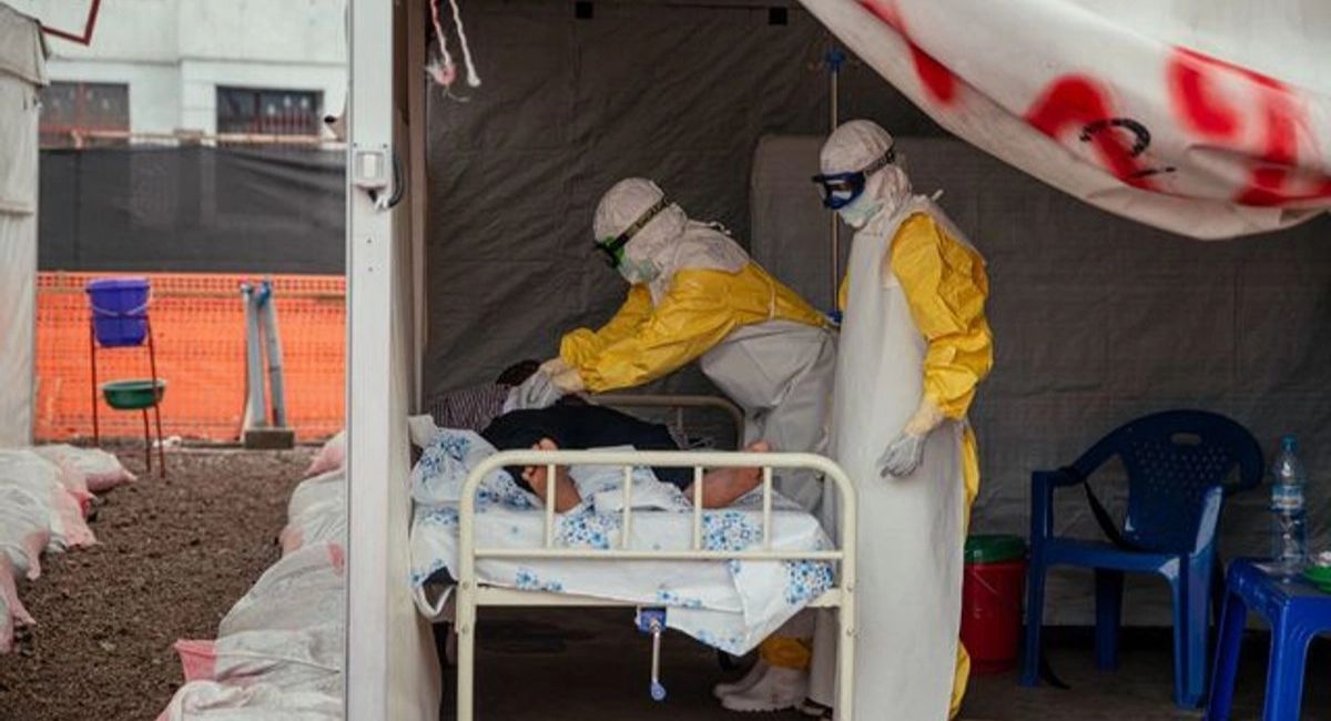 Ataquen a equipo funerario contra ébola en Congo