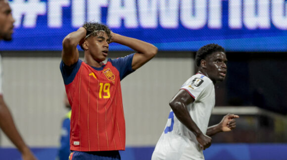 Cabo Verde empata sin goles con España en su debut histórico; el portero Vozinha se vuelve héroe del partido
