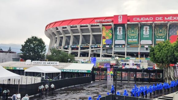 Detienen a un trabajador del Estadio CDMX por rentar acreditación del Mundial 2026