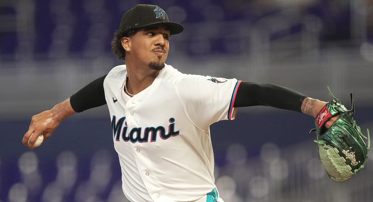 Eury Pérez regresó a los diamantes y lo hizo con una sólida actuación en el triunfo de Miami sobre los Rangers