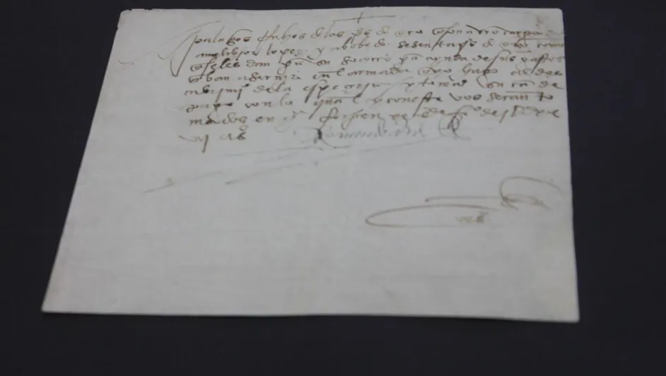 FBI devuelve a México documento del siglo XVI con firma de Hernán Cortés tras más de 30 años desaparecido