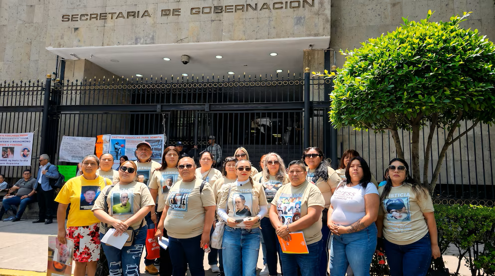 Familiares de desaparecidos acusan incumplimiento de Segob tras reunión sin funcionario clave en CDMX
