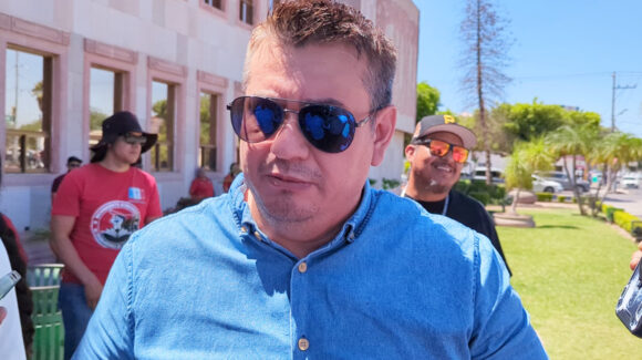 Ni represión ni persecución contra maestros que participen en protestas: Flores
