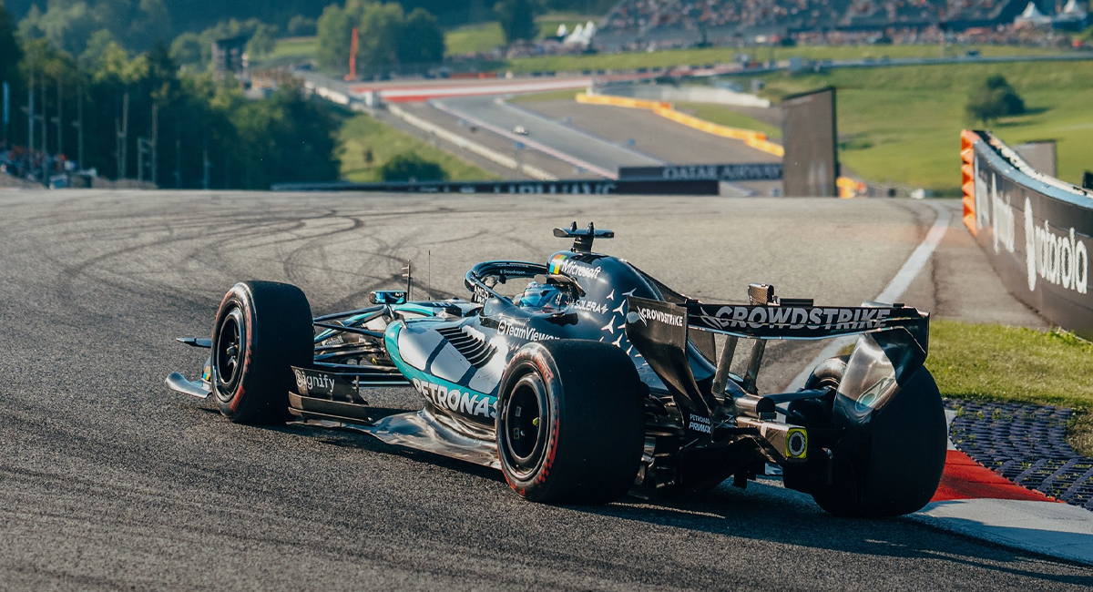 George Russell se impuso en una accidentada Q3 para conseguir la pole position en el GP de Austria
