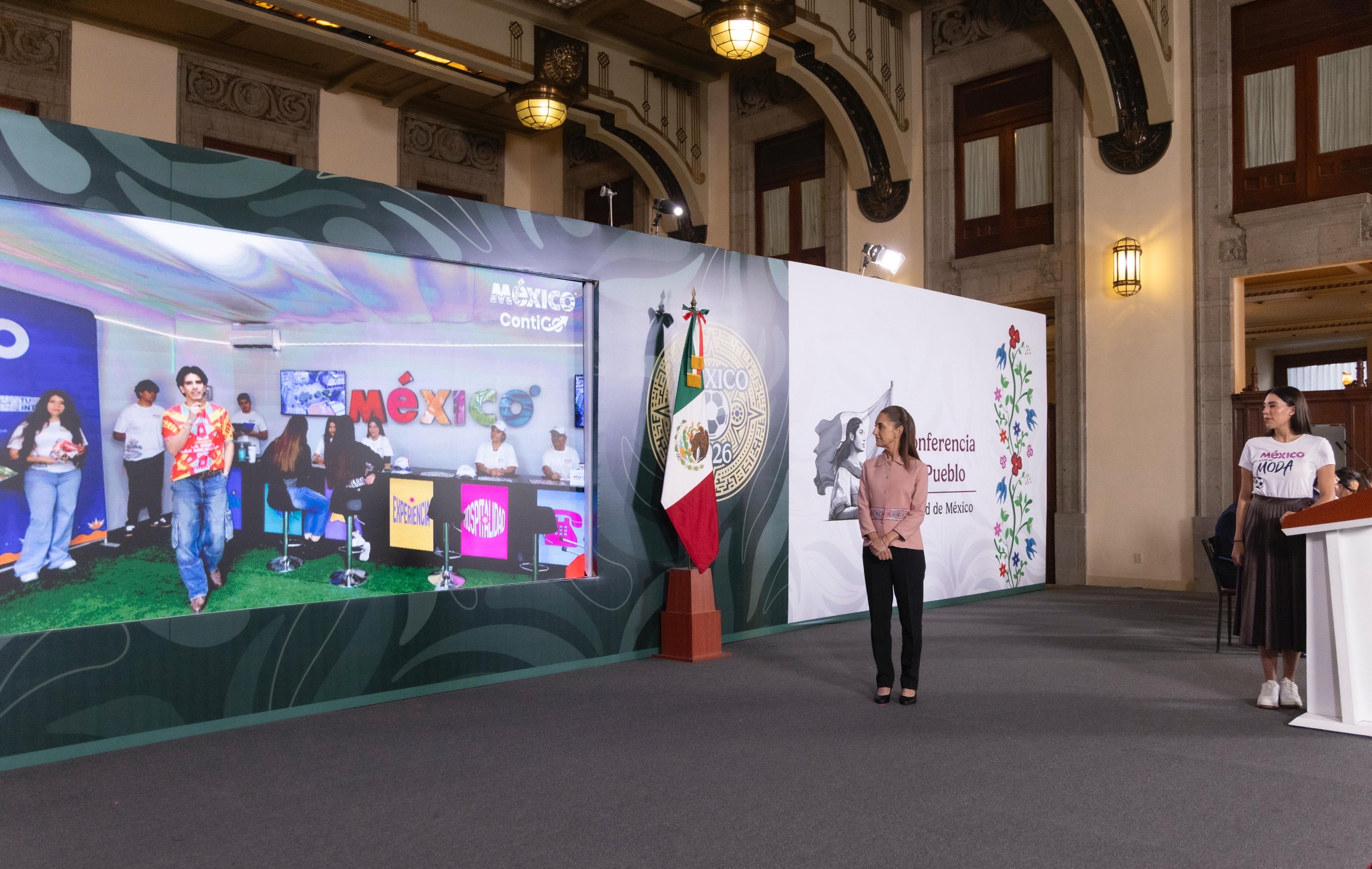 Gobierno entrega boletos del Mundial 2026 a ganadores del Mundial Social Sheinbaum