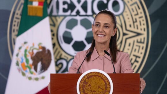 Gobierno entrega boletos del Mundial 2026 a ganadores del Mundial Social: Sheinbaum