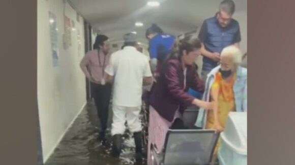 Fuertes lluvias generan inundaciones en Hospital Psiquiátrico de San Fernando en la CDMX