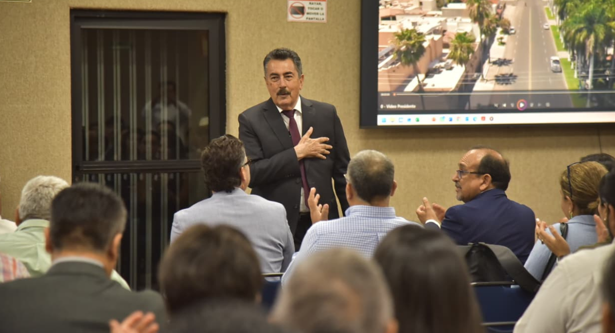 Javier Lamarque clausura con éxito el foro de movilidad para el desarrollo de Cajeme