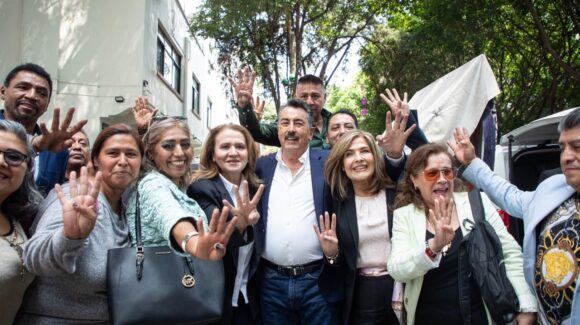 Javier Lamarque formaliza su registro para la Coordinación Estatal de la Defensa de la Transformación en Sonora