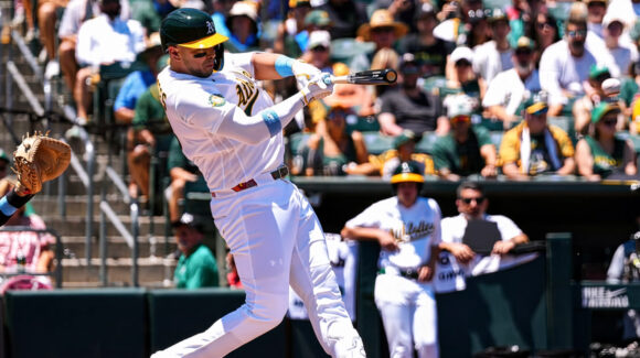 De vuelta al ‘Big Show’: El mexicano Joey Meneses es ascendido a MLB con los Athletics