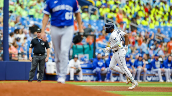 Junior Caminero explota con tres cuadrangulares y lidera la paliza de Tampa Bay sobre los Royals