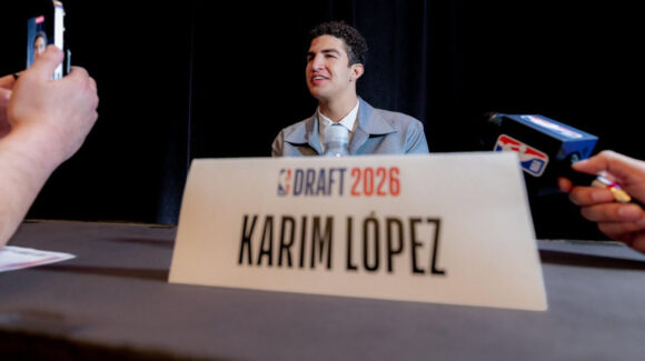 Llegó el día para Karim López; el sonorense conocerá su futuro en el Draft de la NBA