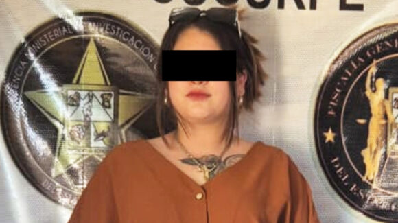 Detiene AMIC a mujer por agresión con AK-47 al norte de Sonora; acribilló a otra fémina tras riña