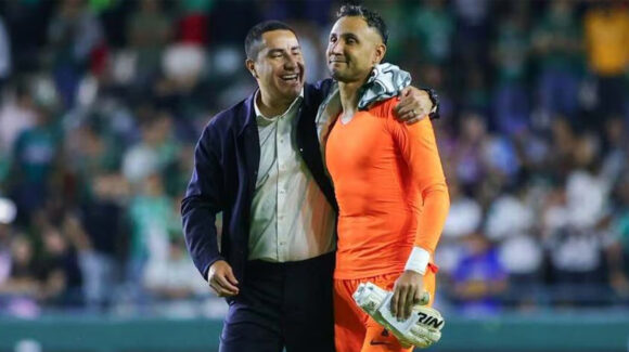 Keylor Navas envía mensaje a Juárez tras su salida de Pumas: “No es lindo despedirse de un gran entrenador”