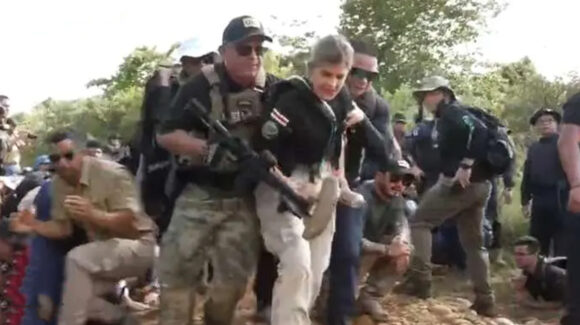 VIDEO: Evacúan de emergencia a Laura Fernández, presidenta de Costa Rica, tras fuerte explosión
