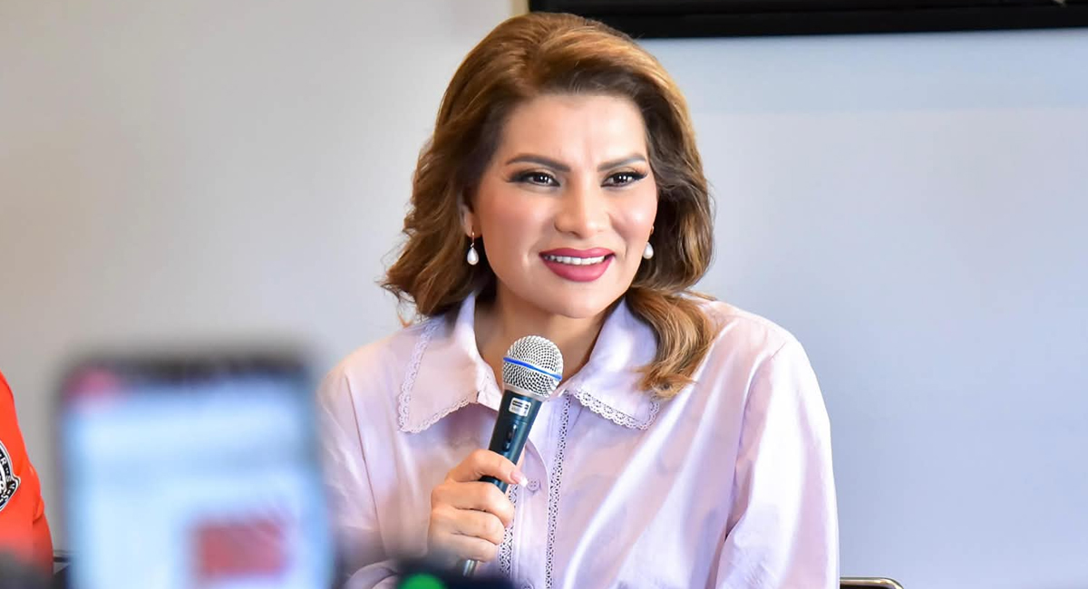 La senadora sonorense, Lorenia Valles Sampedro