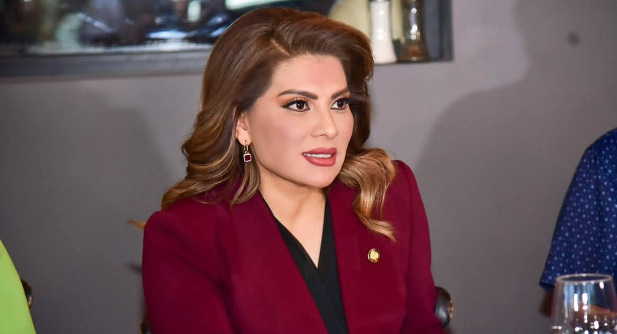 La senadora Lorenia Valles