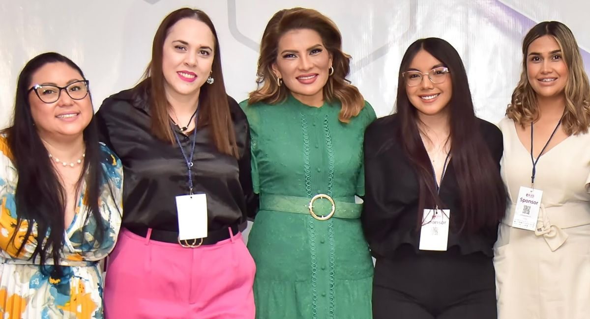 Lorenia Valles durante el Cuarto Foro Internacional Mujer en Minería