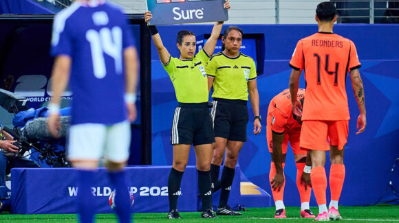 Katia Itzel García y Sandra Ramírez reciben su tercera designación arbitral en el Mundial 2026