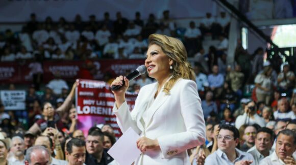 La senadora de Sonora, Lorenia Valles, rinde segundo informe legislativo