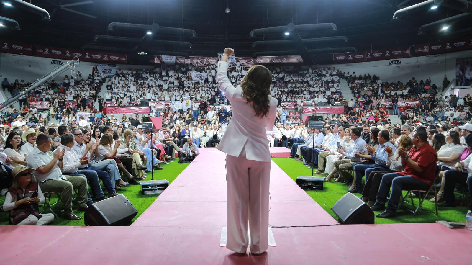 La senadora de Sonora, Lorenia Valles, rinde segundo informe legislativo