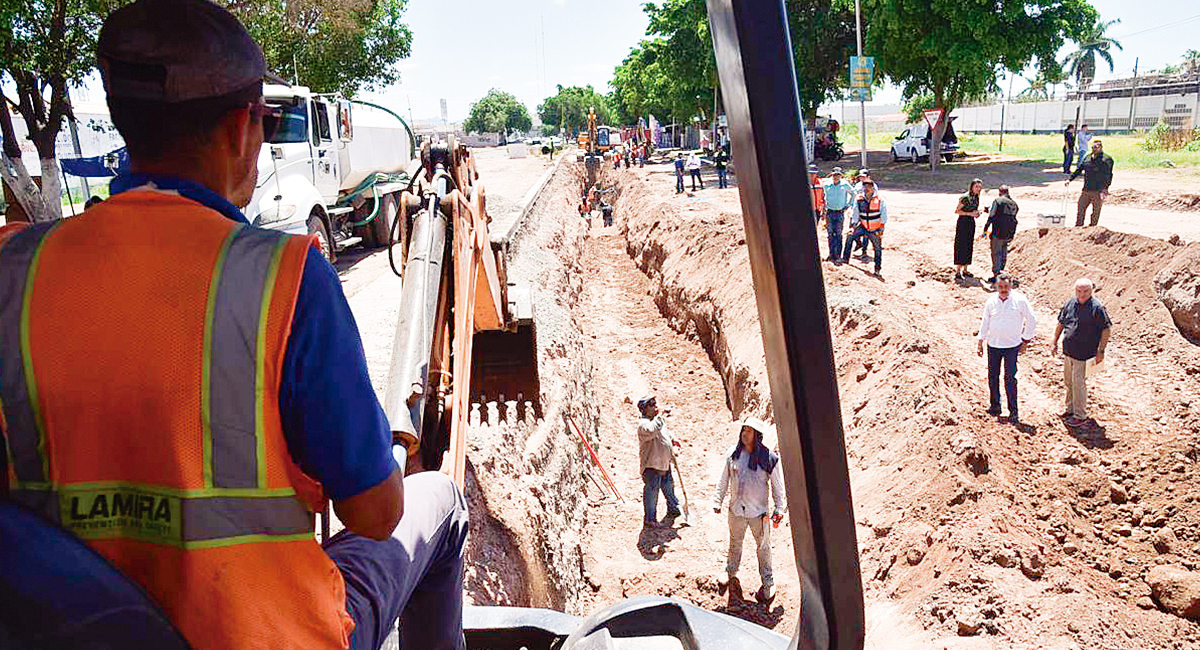 Supervisa Lamarque reconstrucción de colector que beneficiará a 50 mil habitantes