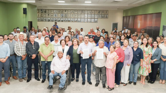 Firma Lamarque acuerdo de justicia social para resolver conflicto del Ejido Cajeme
