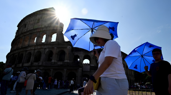 “Las familias están sufriendo”: Morgues en París se encuentran desbordadas ante la ola de calor