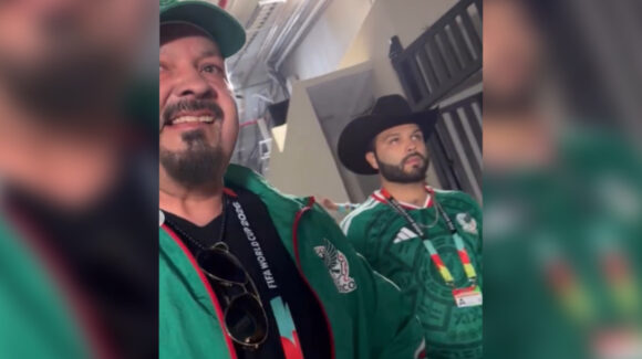 ¿Lo vetan de Estadio Ciudad de México? Leonardo Aguilar toca balón oficial de Mundial 2026 y es amonestado