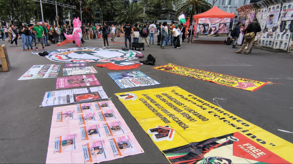 Madres buscadoras protestan en México vs Chequia por desapariciones