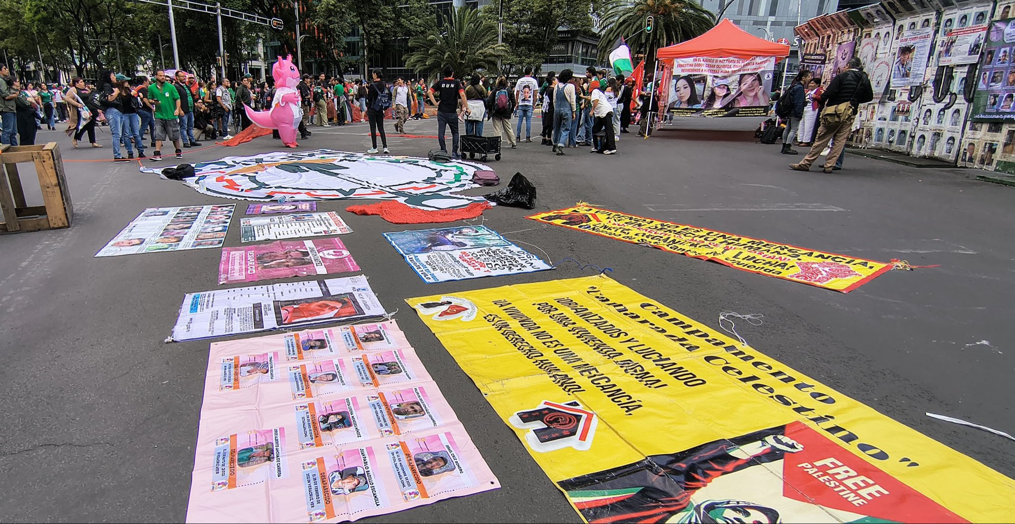 Madres buscadoras protestan en México vs Chequia por desapariciones