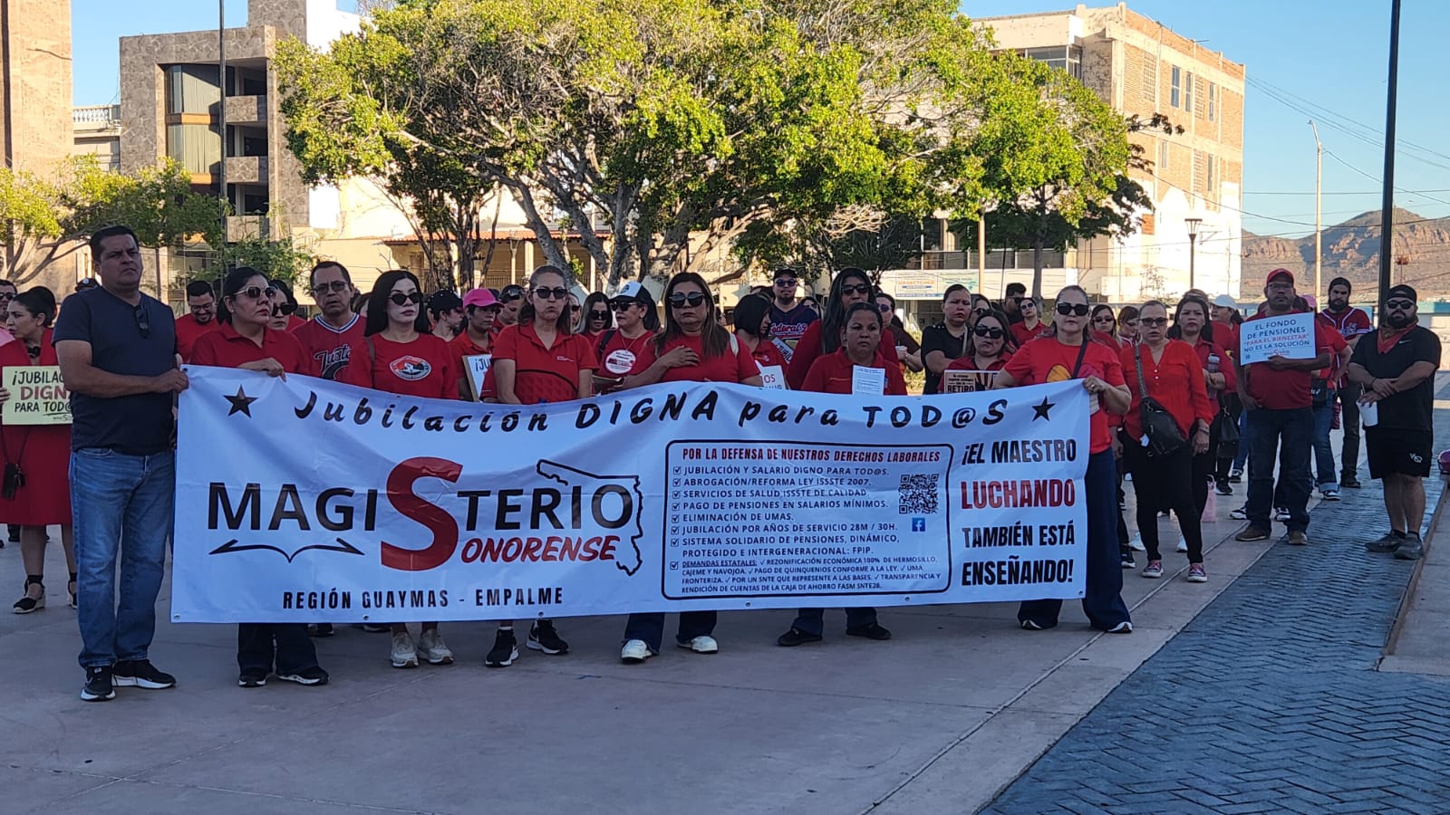 Maestros federalizados mantendrán paro en Sonora al menos hasta el próximo viernes