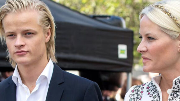 Marius Borg Høiby, hijo de la Princesa Mette-Marit de Noriega, es condenado a prisión; Casa Real reacciona