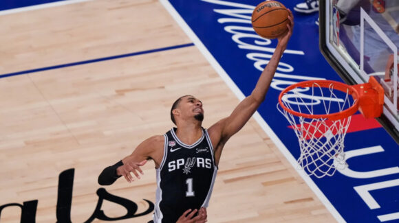 Wembanyama brilla en New York y los Spurs se mantienen con vida en las Finales de la NBA
